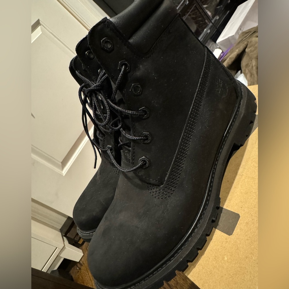 Brand new black timberlands (womens)